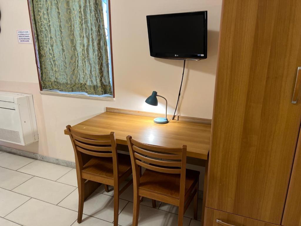 Hotel Mare Pineta Bari Buitenkant foto